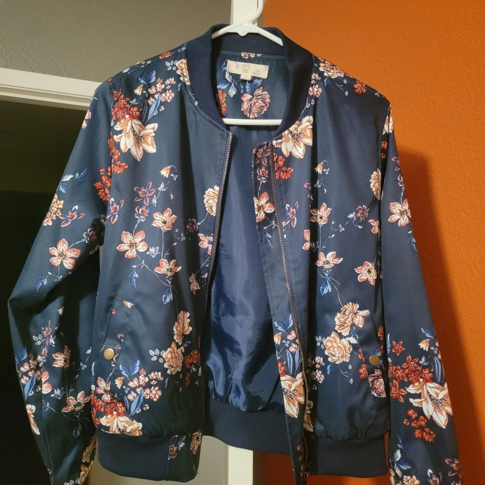 Light weight jacket